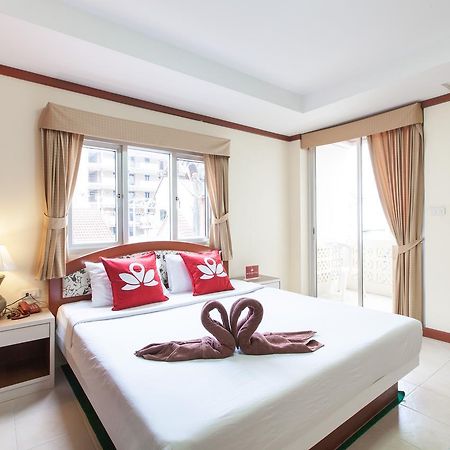 Zen Rooms Rat-U-Thid 200 Phi Road Patong Exteriör bild