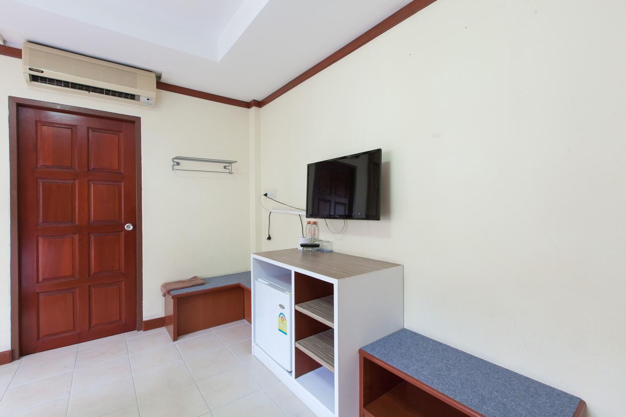 Zen Rooms Rat-U-Thid 200 Phi Road Patong Exteriör bild
